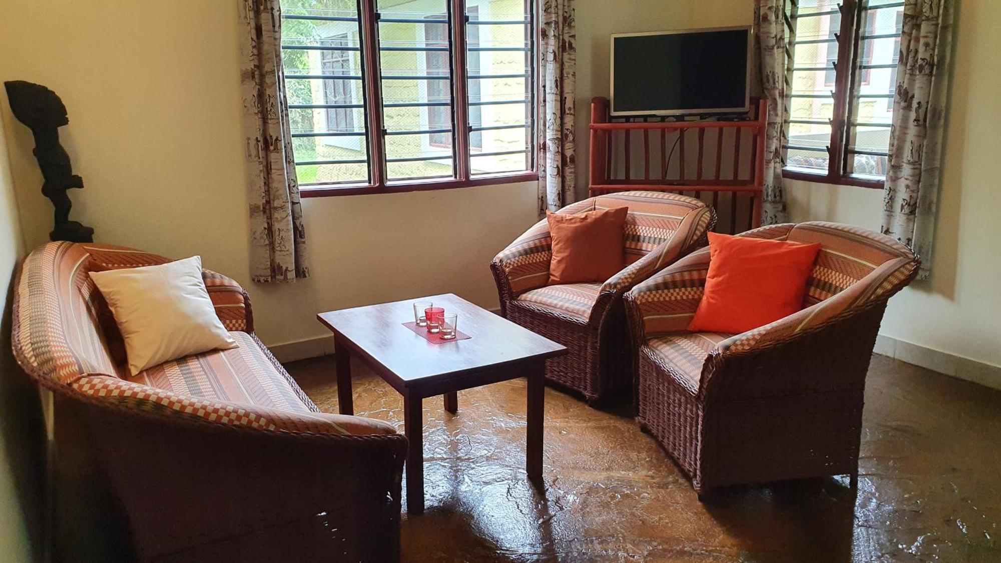 Safina Cottages Praia de Diani Exterior foto